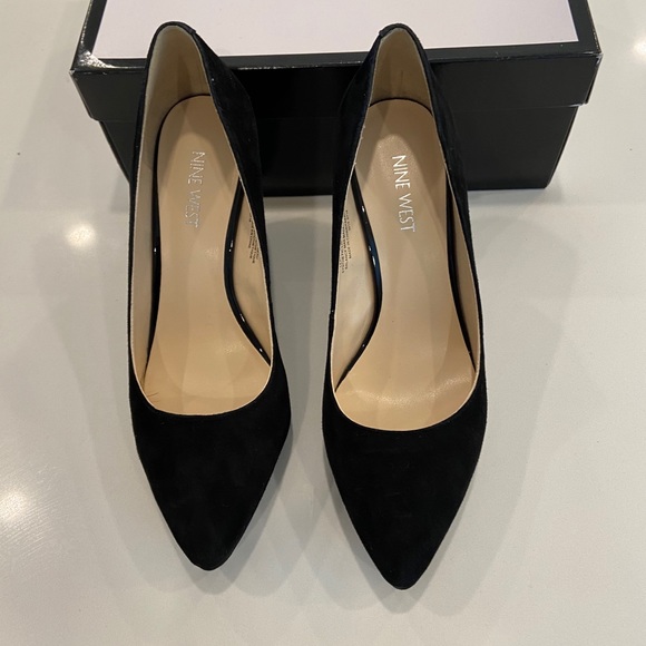 Nine West black suede wedges - Picture 6 of 8